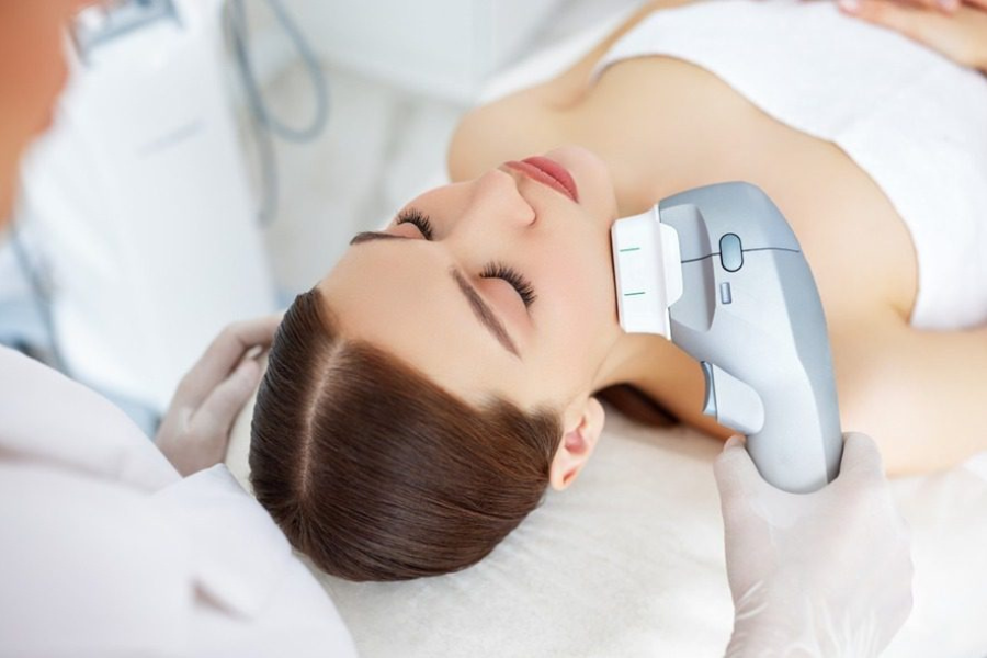 Ultraformer Facial e Corporal | Dra. Leires Ferreira