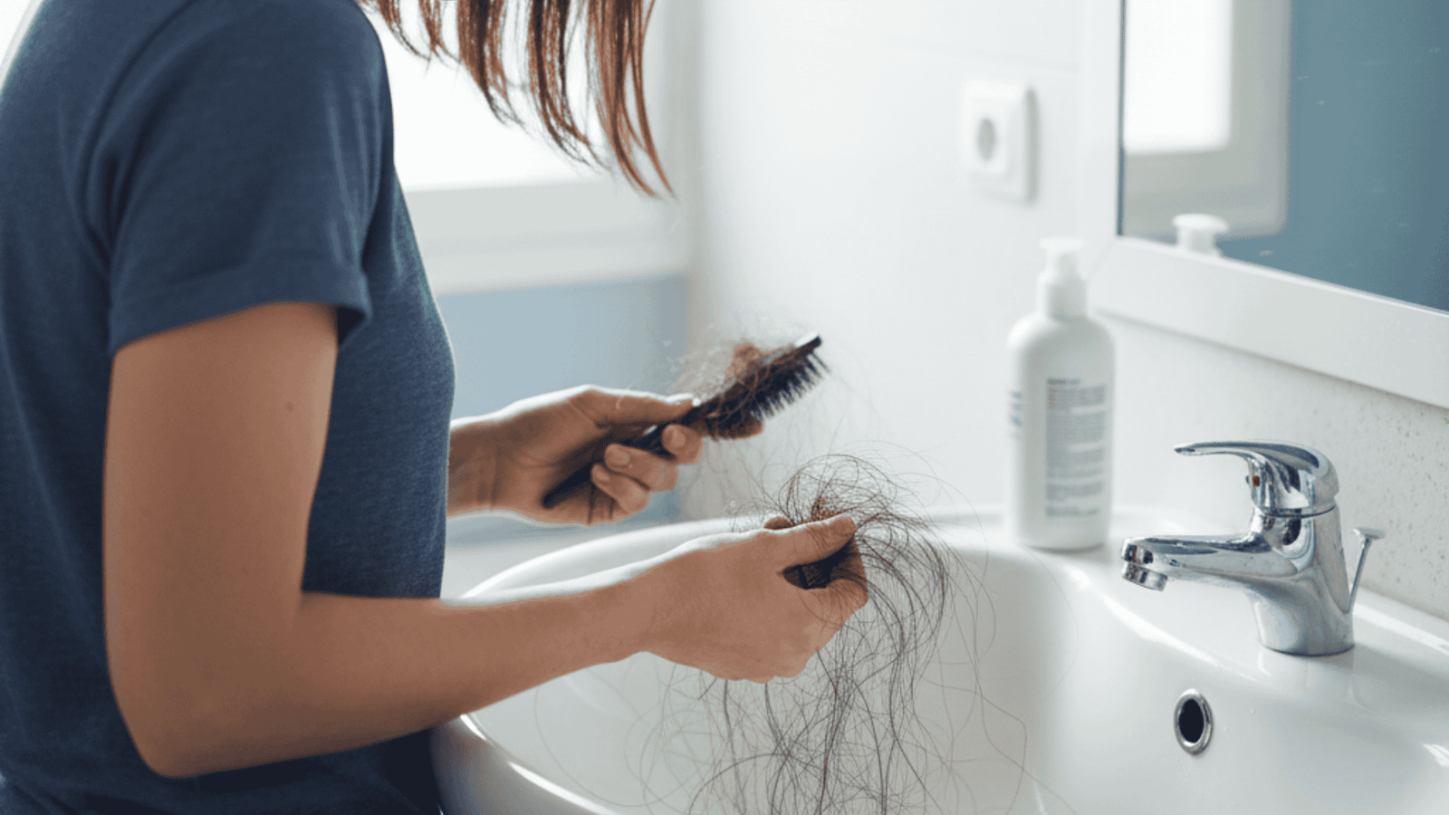 Queda de cabelo: causas, exames e tratamento com nutrologia e estética médica - Nutrologia e Estética - Dra. Leires Ferreira